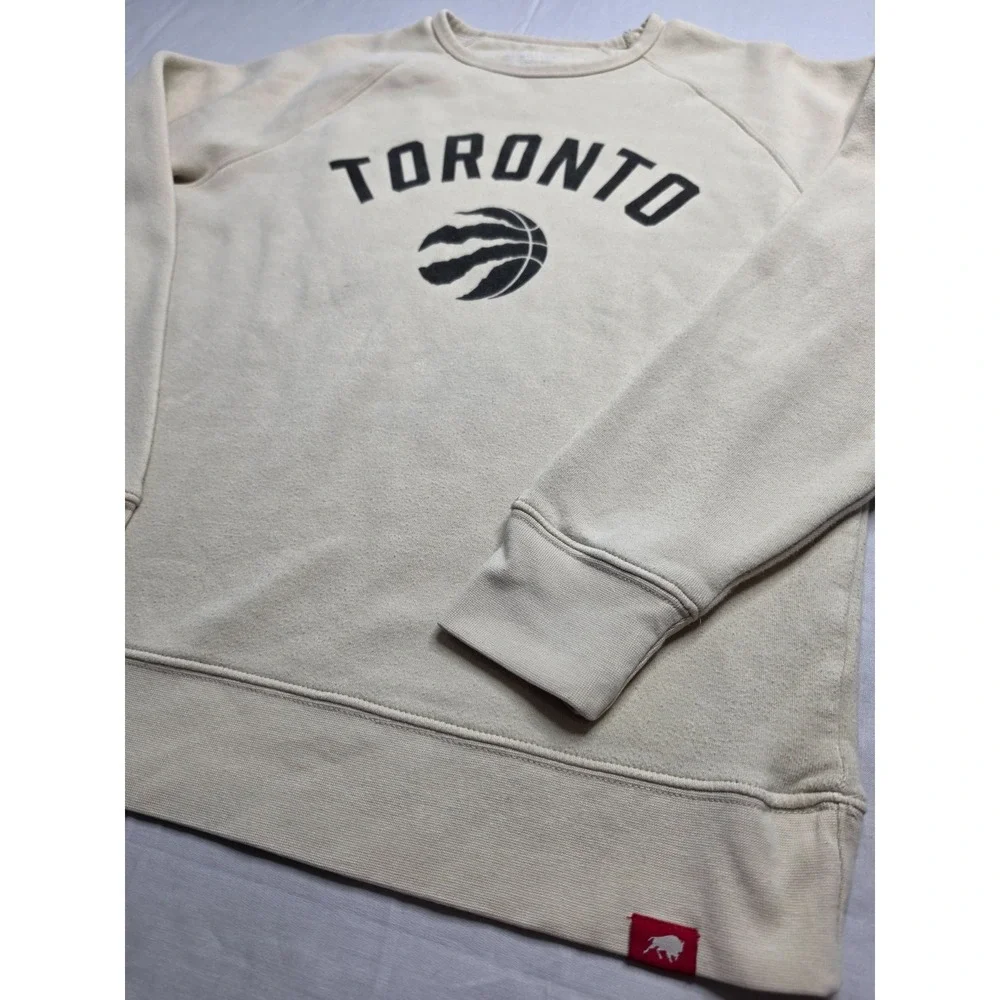 Sportiqe Apparel Co. Toronto Raptors Basketball Sweatshirt Men's Medium Beige